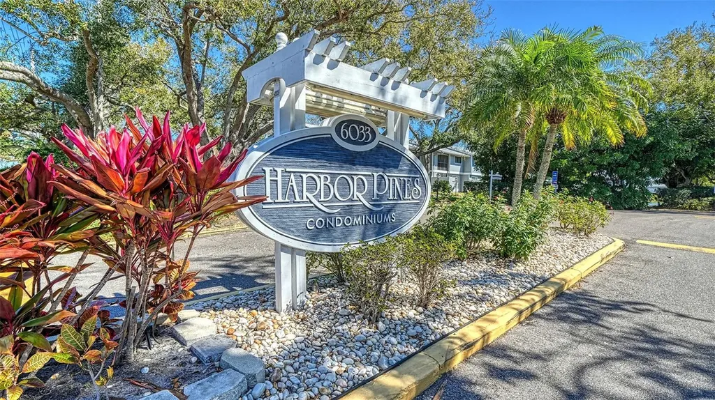6033 34th Street W Bradenton FL 34210