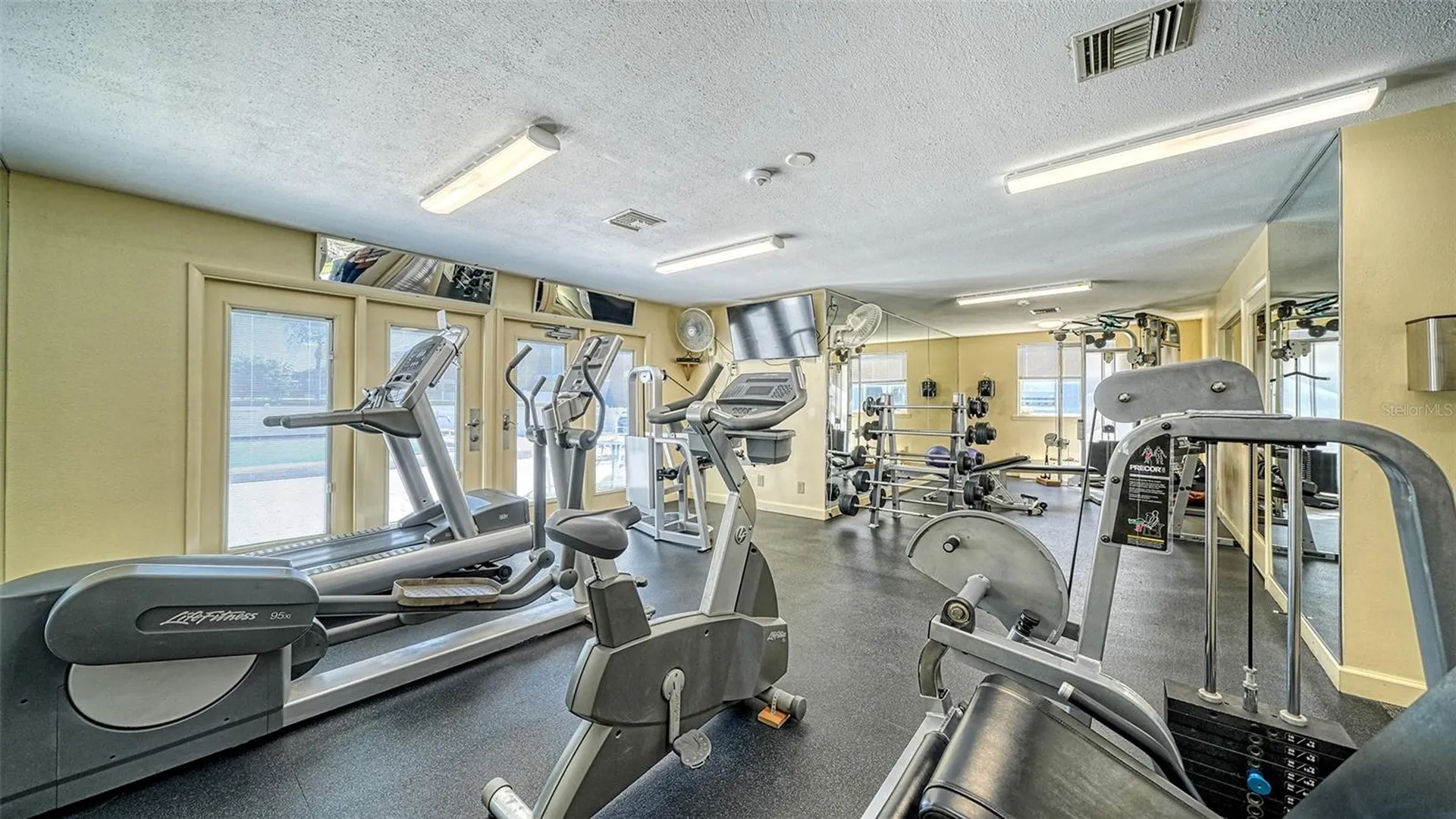 6033 34th Street W Bradenton FL 34210