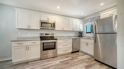 6033 34th Street W Bradenton FL 34210