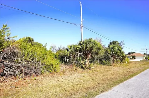 142 Sunny Way Rotonda West FL 33947
