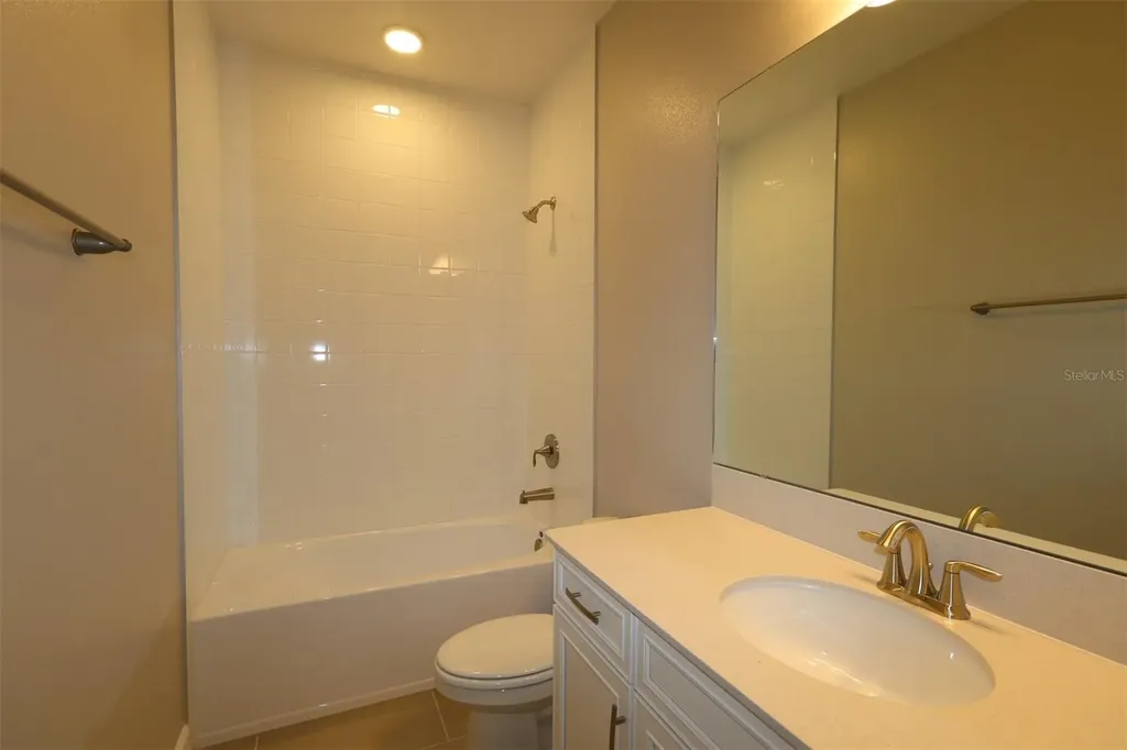 3318 Wolf Lake Avenue Apopka FL 32712