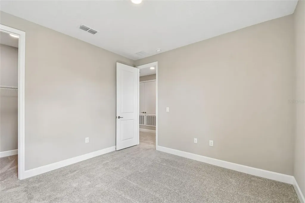 3318 Wolf Lake Avenue Apopka FL 32712