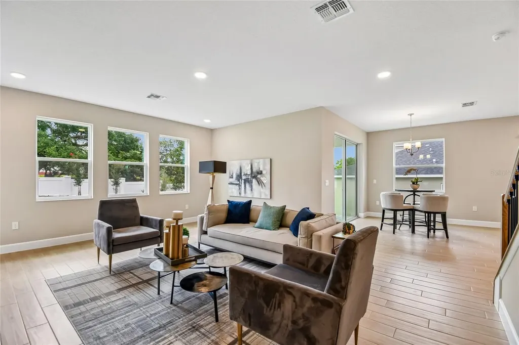 3318 Wolf Lake Avenue Apopka FL 32712