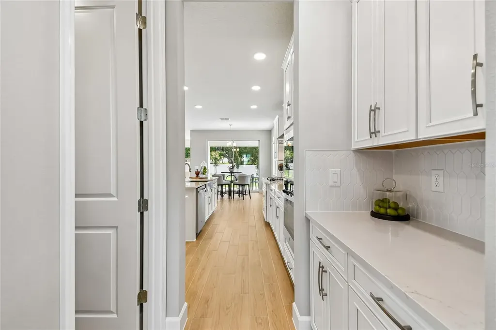 3318 Wolf Lake Avenue Apopka FL 32712