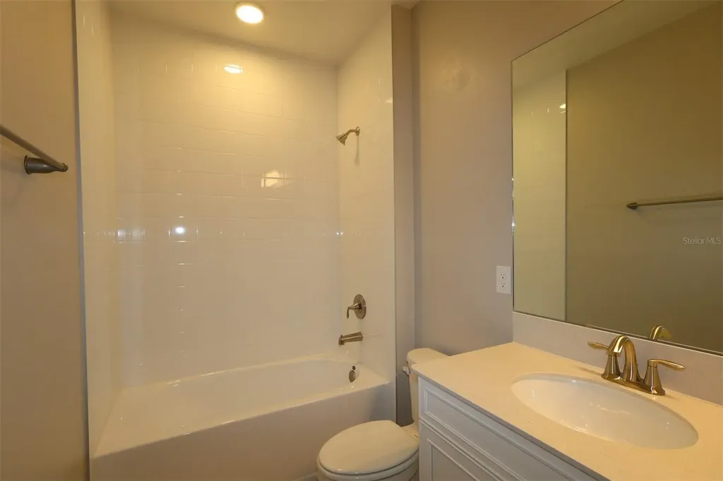 3318 Wolf Lake Avenue Apopka FL 32712