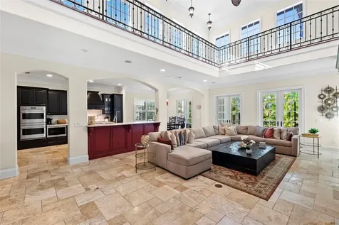 4911 W Melrose Avenue S Tampa FL 33629