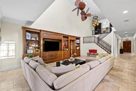 4911 W Melrose Avenue S Tampa FL 33629