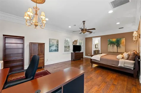4911 W Melrose Avenue S Tampa FL 33629