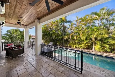 4911 W Melrose Avenue S Tampa FL 33629