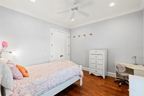 4911 W Melrose Avenue S Tampa FL 33629