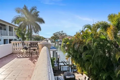 4911 W Melrose Avenue S Tampa FL 33629