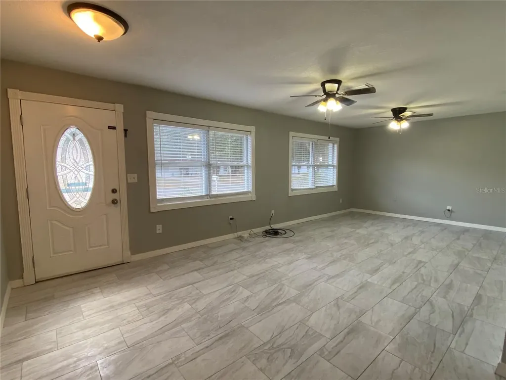 39656 Meadowood Loop Zephyrhills FL 33542