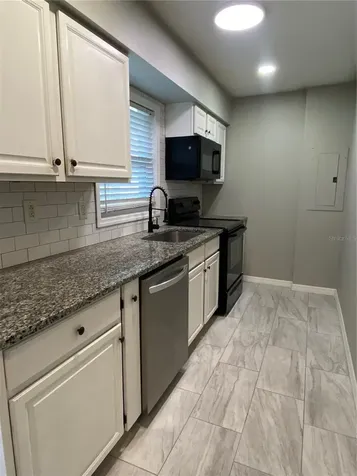 39656 Meadowood Loop Zephyrhills FL 33542