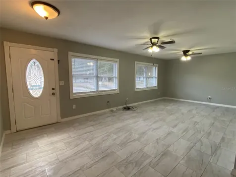 39656 Meadowood Loop Zephyrhills FL 33542