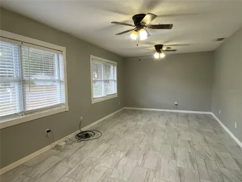 39656 Meadowood Loop Zephyrhills FL 33542