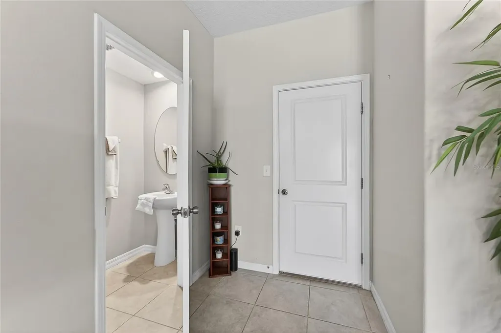 15519 Prestwick Rose Place Sun City Center FL 33573