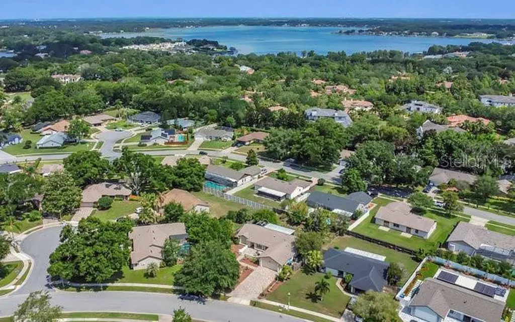 9319 Woodbreeze Boulevard Windermere FL 34786