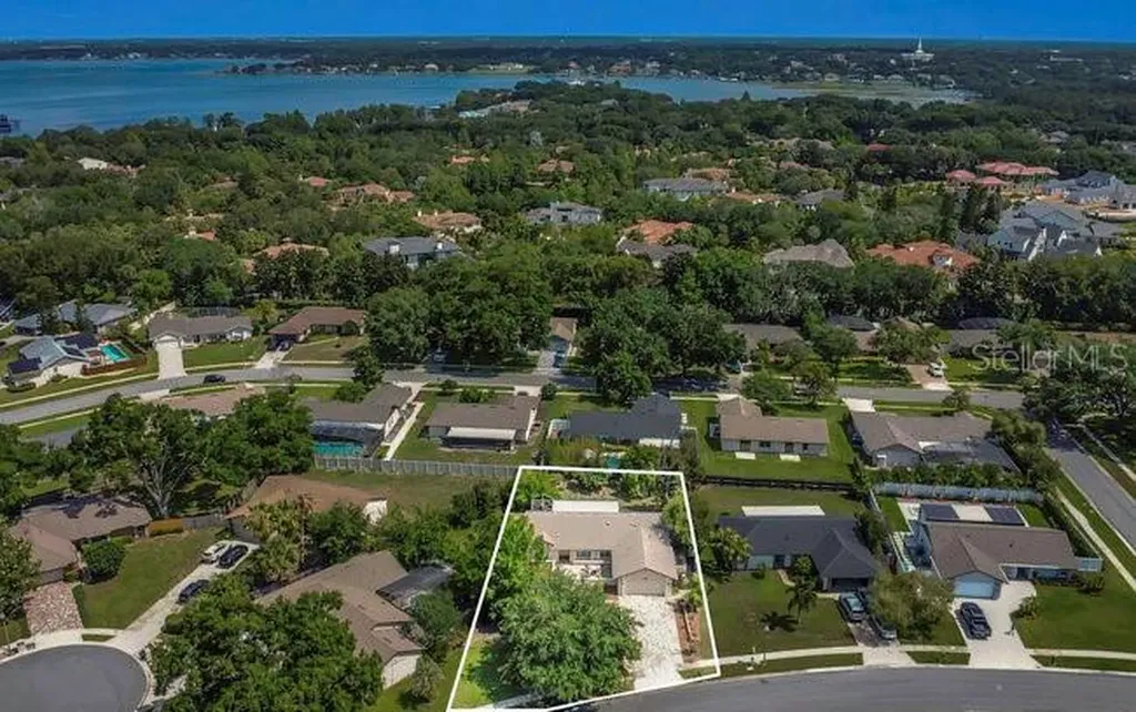 9319 Woodbreeze Boulevard Windermere FL 34786