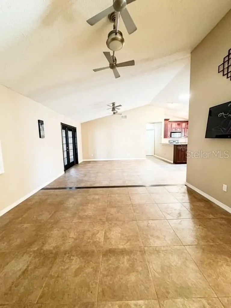 9319 Woodbreeze Boulevard Windermere FL 34786