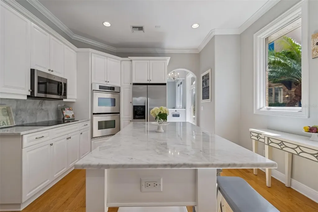 610 Saxony Boulevard St Petersburg FL 33716