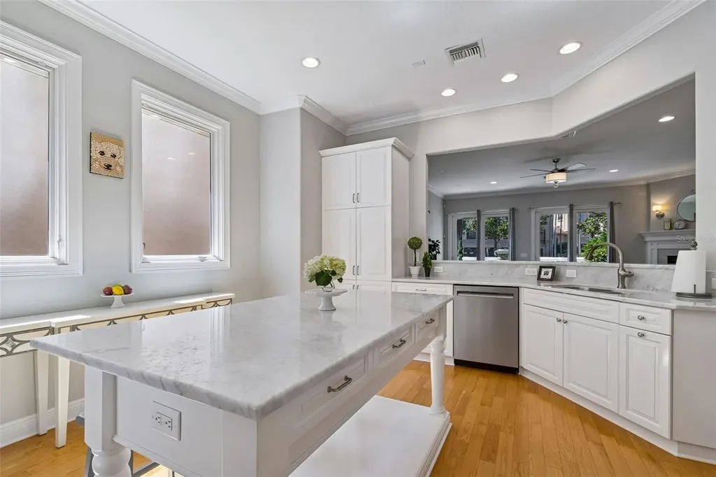 610 Saxony Boulevard St Petersburg FL 33716