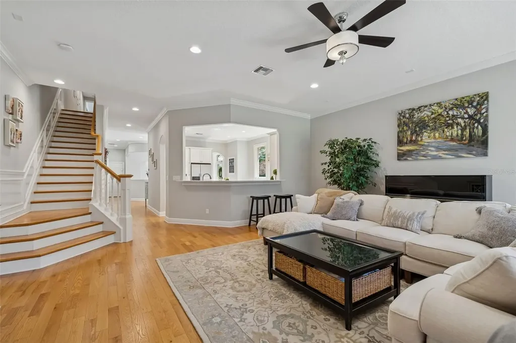 610 Saxony Boulevard St Petersburg FL 33716