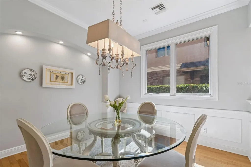 610 Saxony Boulevard St Petersburg FL 33716