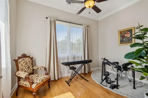 610 Saxony Boulevard St Petersburg FL 33716