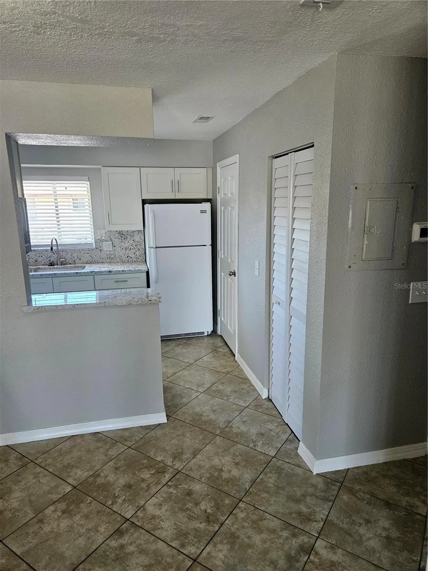 2744 Hidden Lake Boulevard Sarasota FL 34237