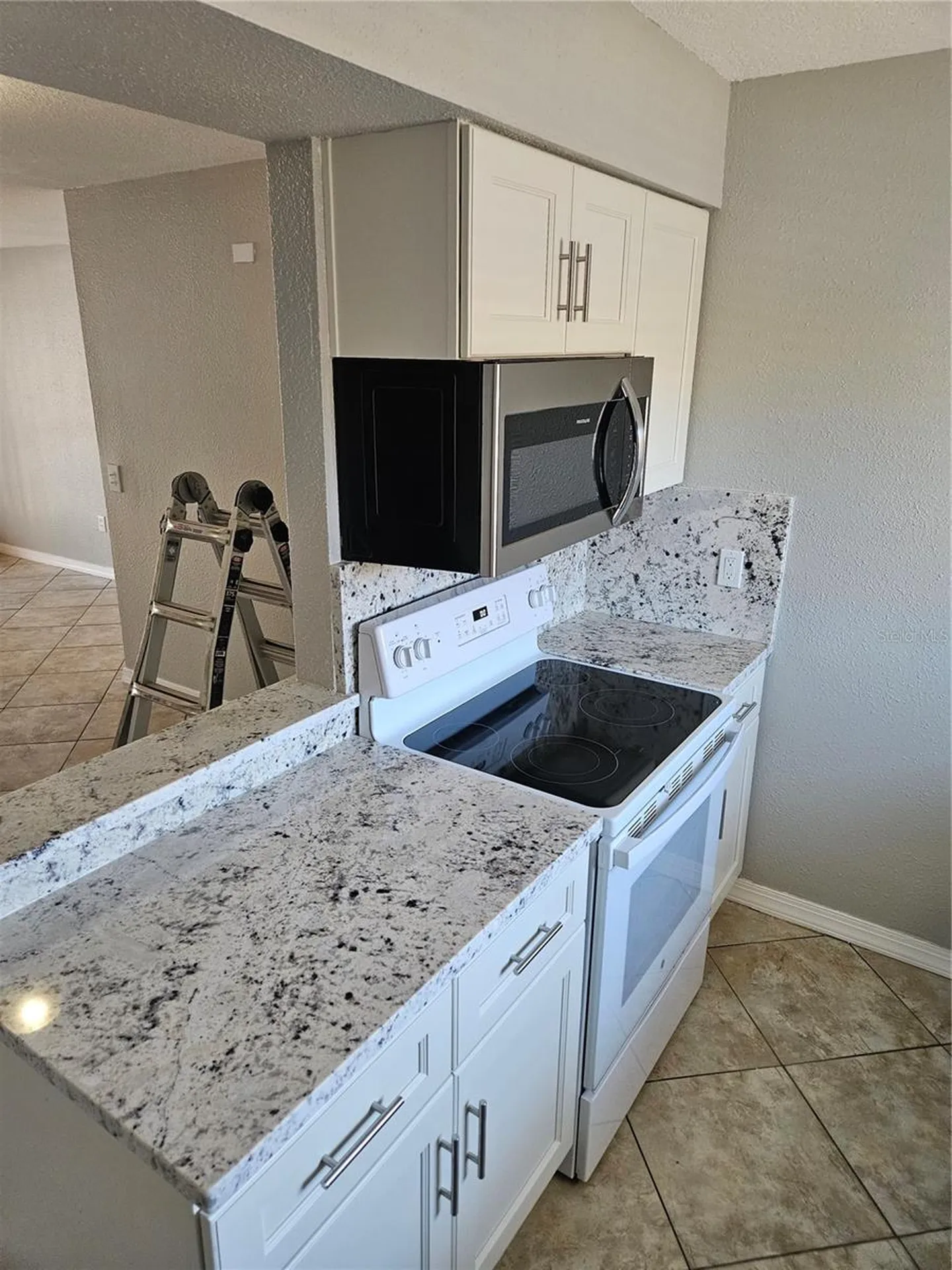 2744 Hidden Lake Boulevard Sarasota FL 34237