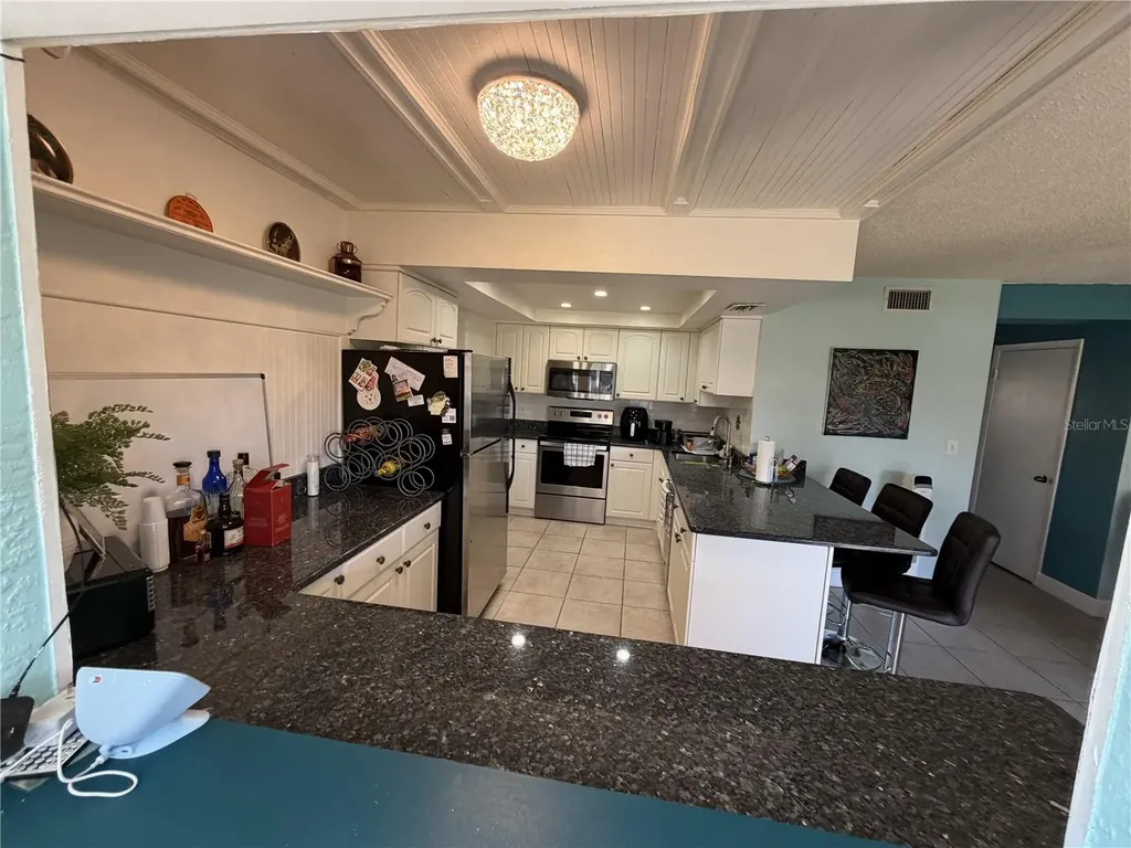 8414 17th Street N St Petersburg FL 33702