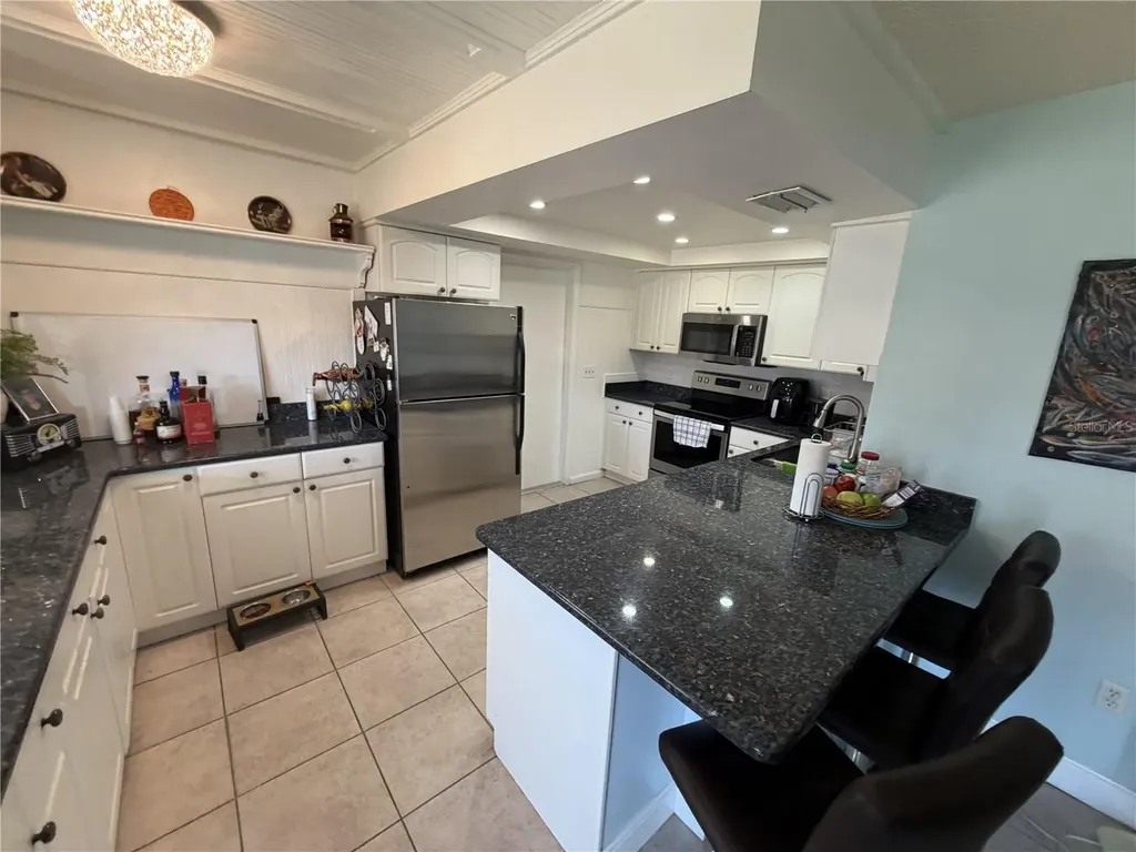 8414 17th Street N St Petersburg FL 33702