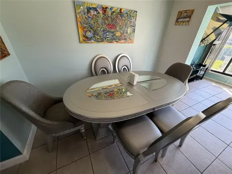 8414 17th Street N St Petersburg FL 33702