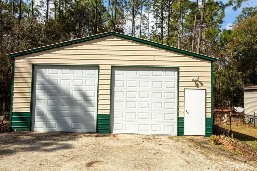 110 Hill Top Loop Hawthorne FL 32640