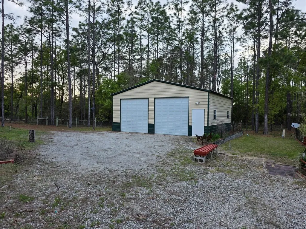 110 Hill Top Loop Hawthorne FL 32640