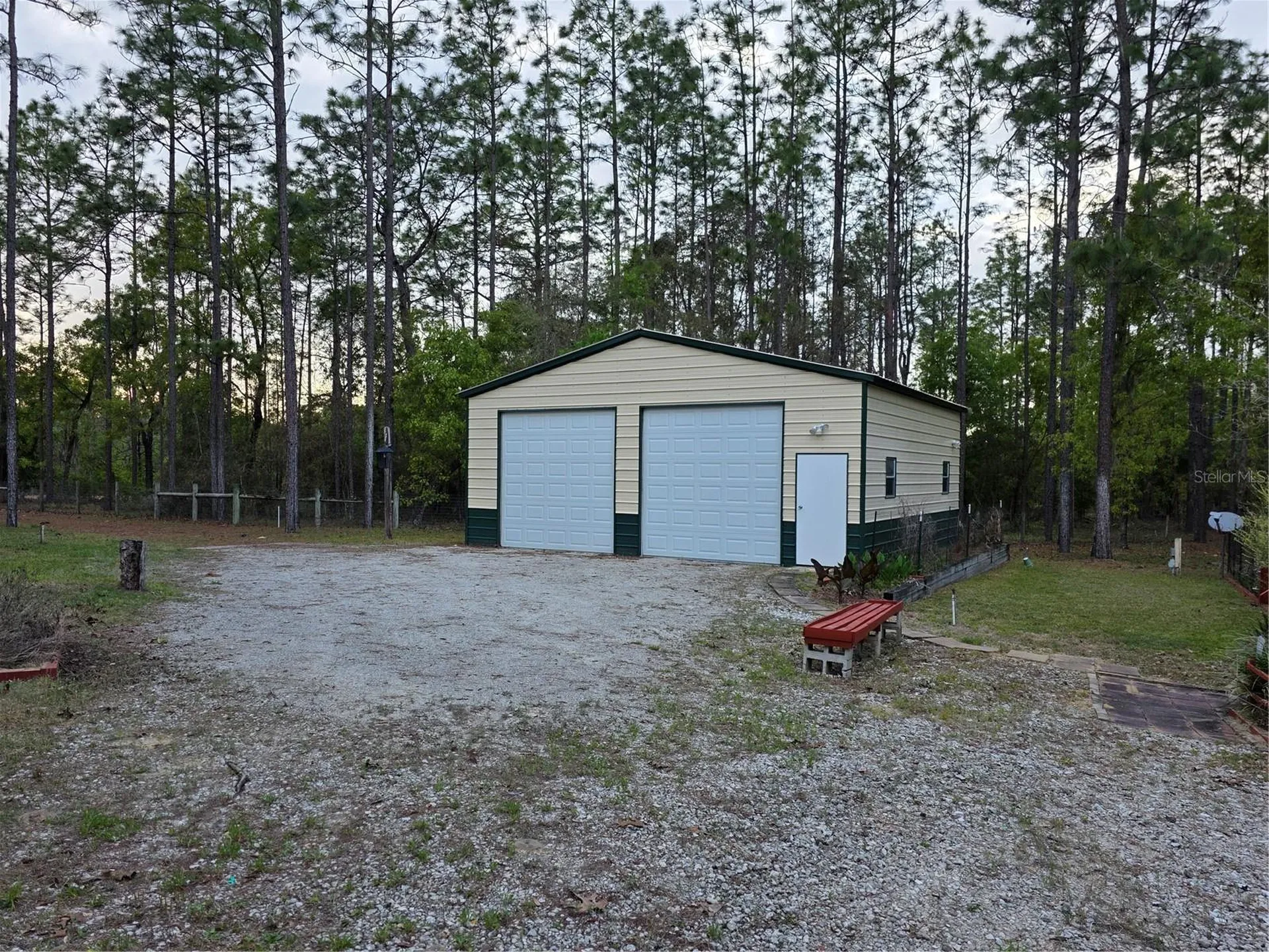 110 Hill Top Loop Hawthorne FL 32640