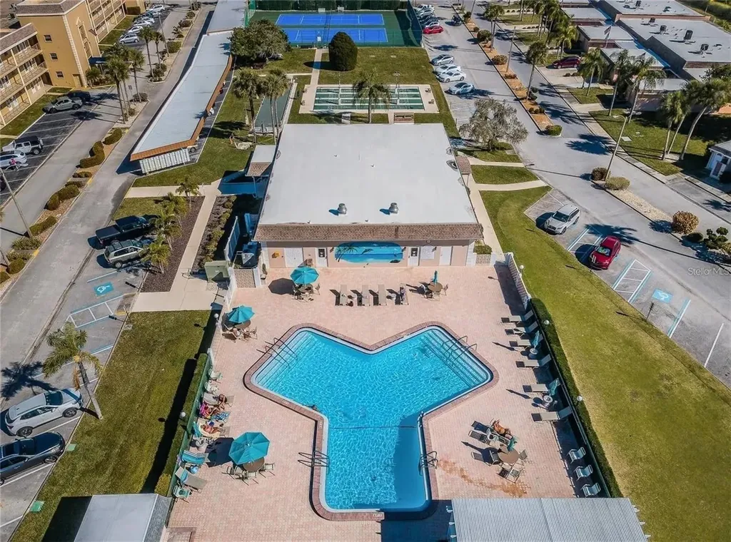 1 Boca Ciega Point Boulevard St Petersburg FL 33708
