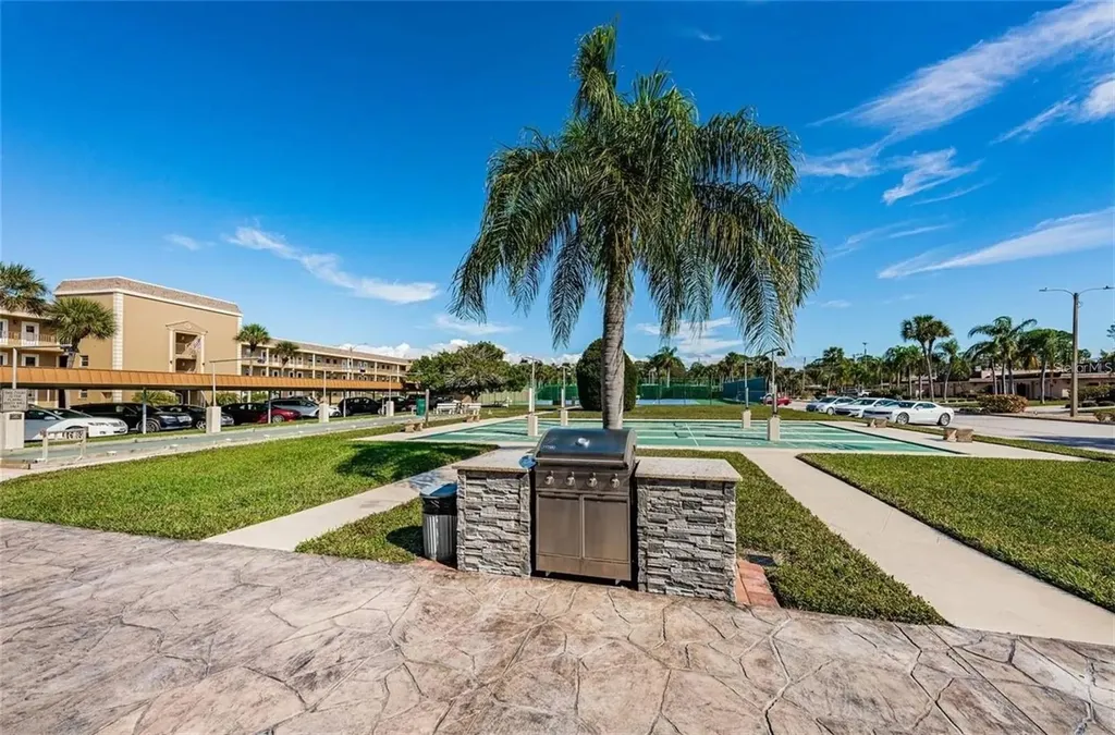 1 Boca Ciega Point Boulevard St Petersburg FL 33708