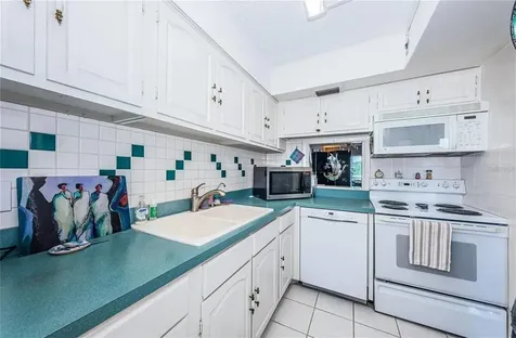 1 Boca Ciega Point Boulevard St Petersburg FL 33708