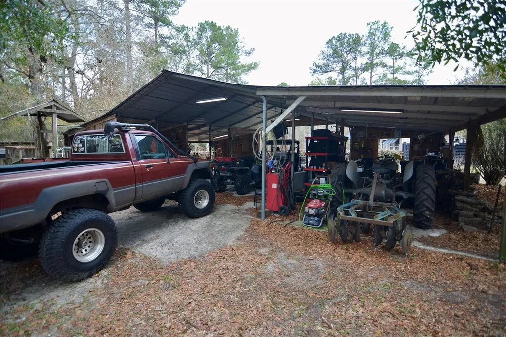 210 Tucker Springs Road Sopchoppy FL 32358