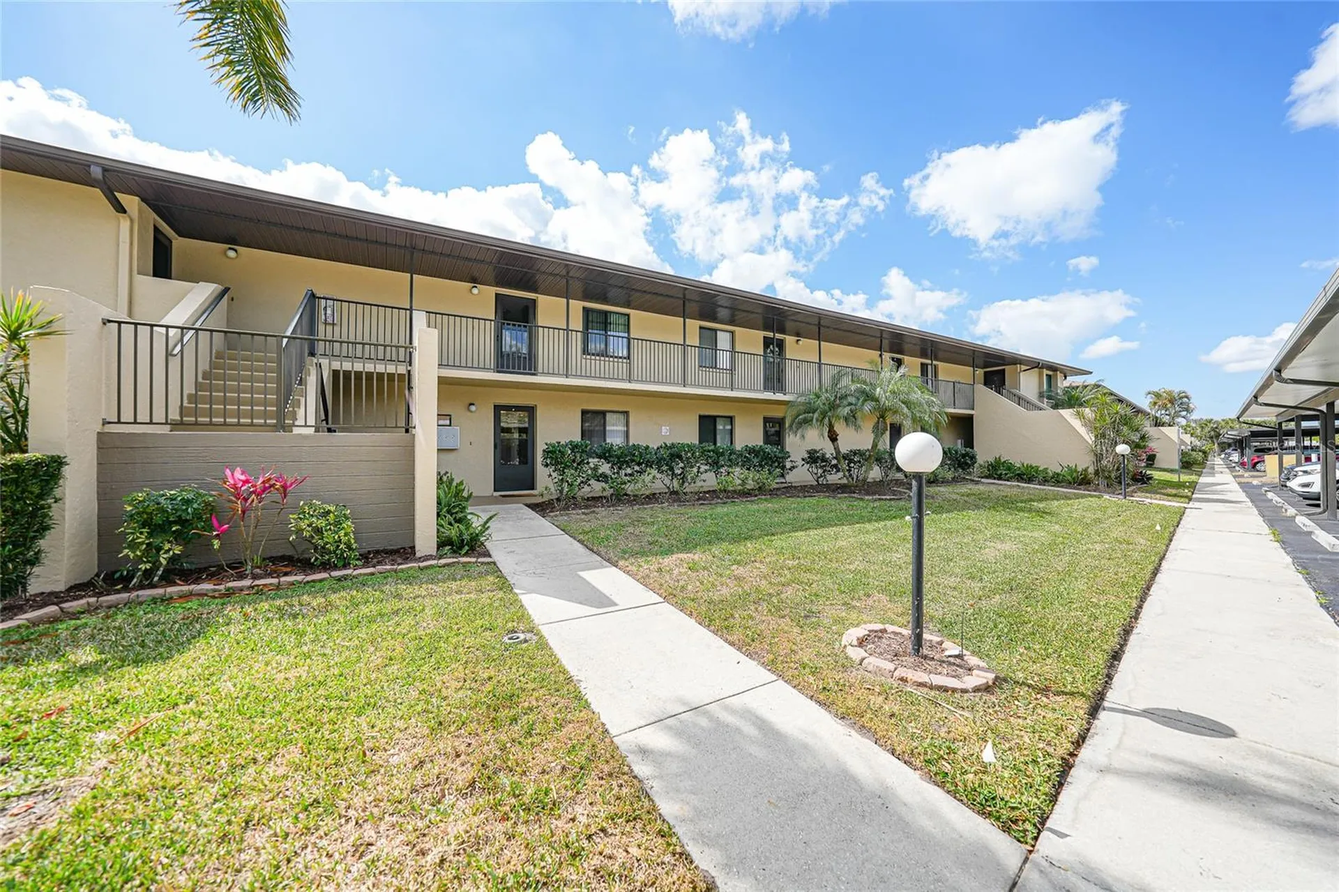 Punta Gorda FL, 4000 Oakview Drive, Unit L2
