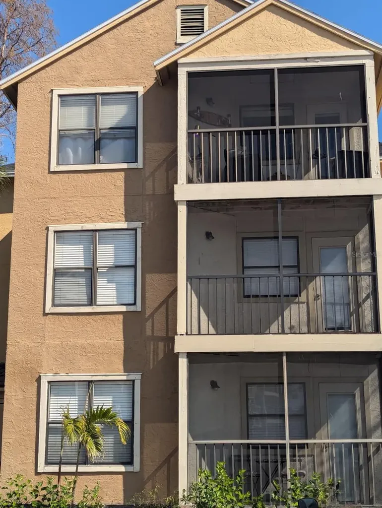 11901 N 4th Street N St Petersburg FL 33716
