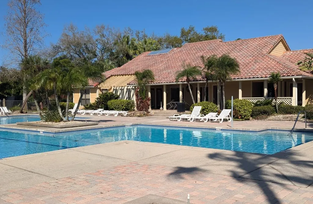 11901 N 4th Street N St Petersburg FL 33716
