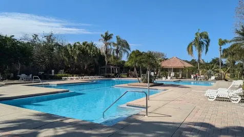 11901 N 4th Street N St Petersburg FL 33716
