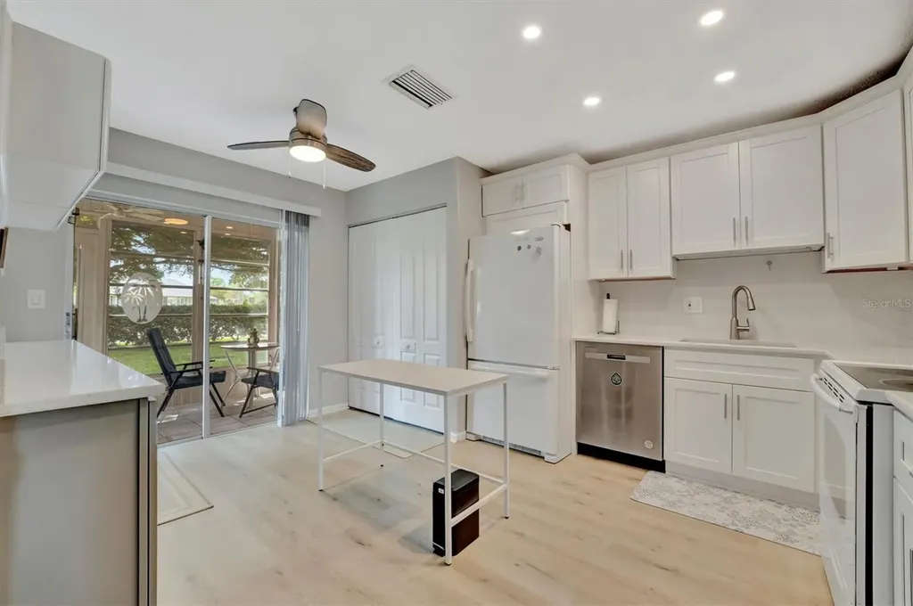 4105 35th Avenue W Bradenton FL 34205
