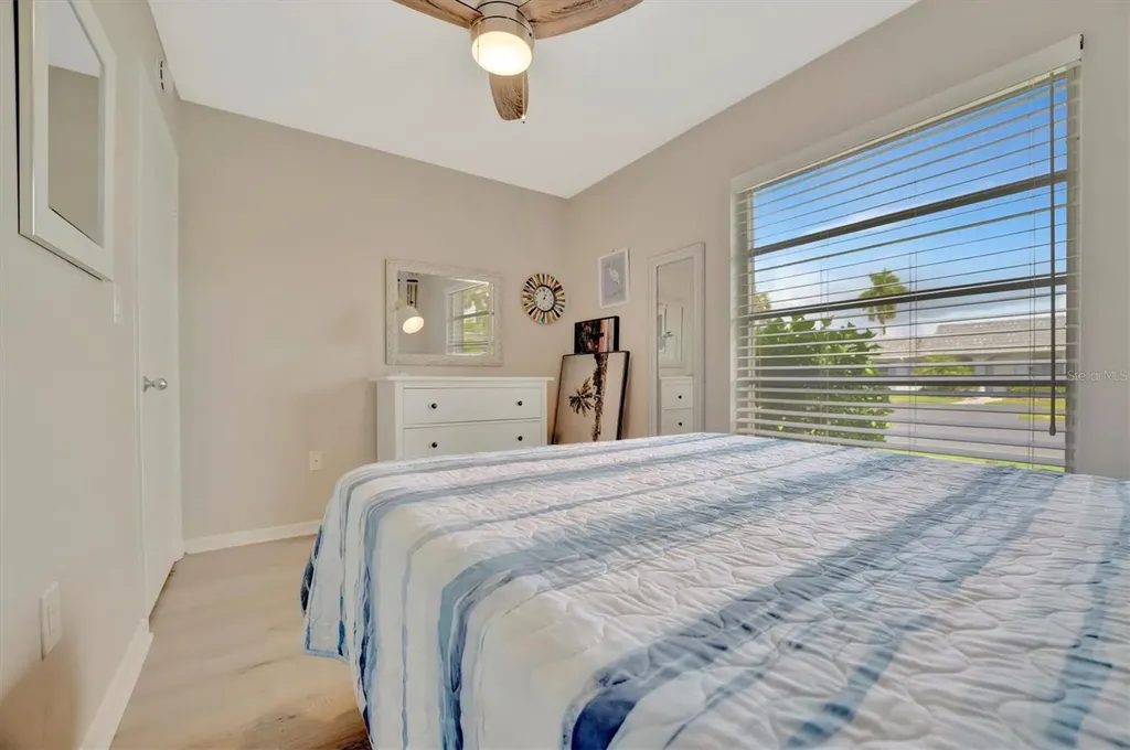 4105 35th Avenue W Bradenton FL 34205