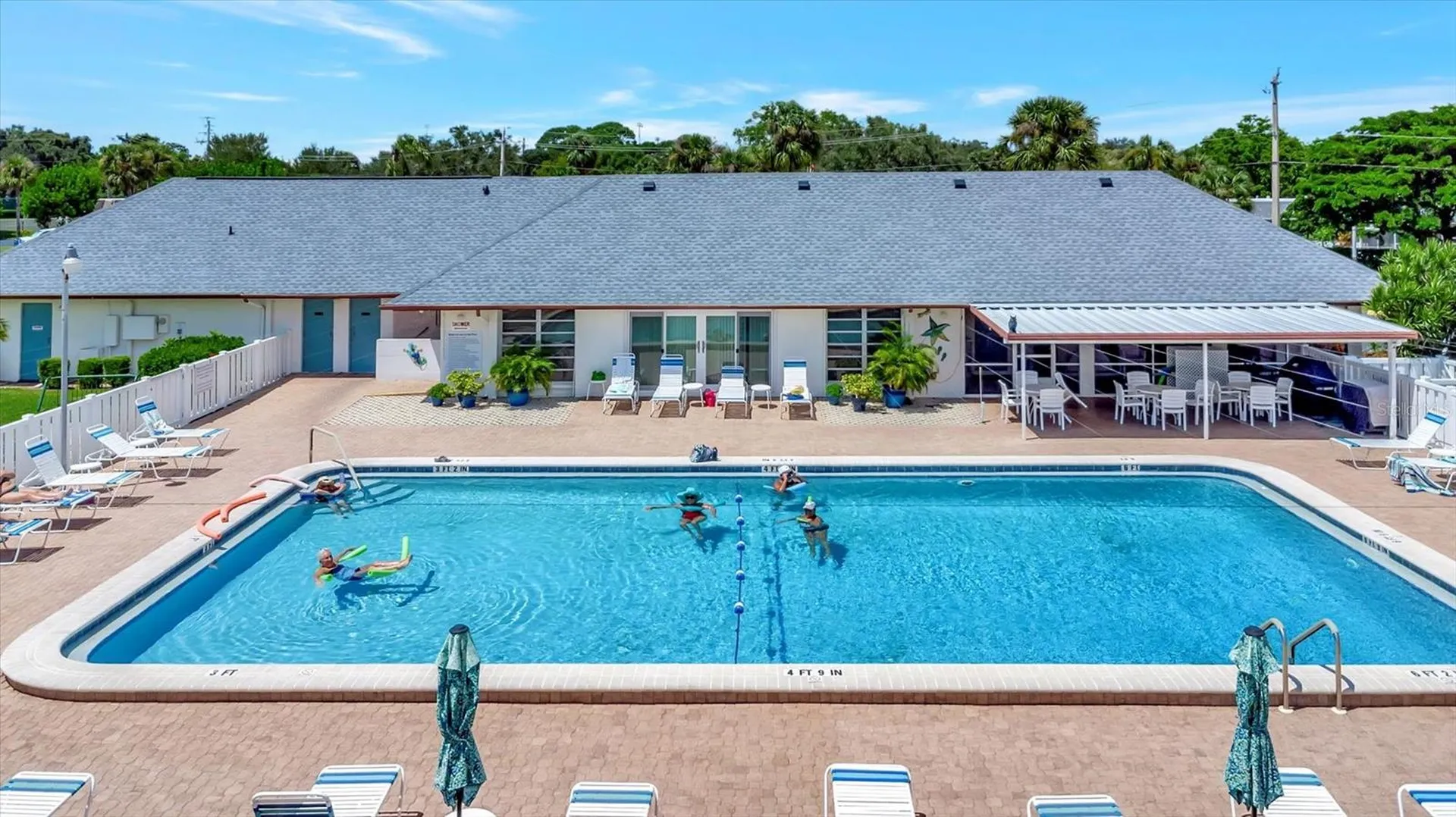 4105 35th Avenue W Bradenton FL 34205