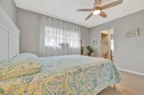 4105 35th Avenue W Bradenton FL 34205