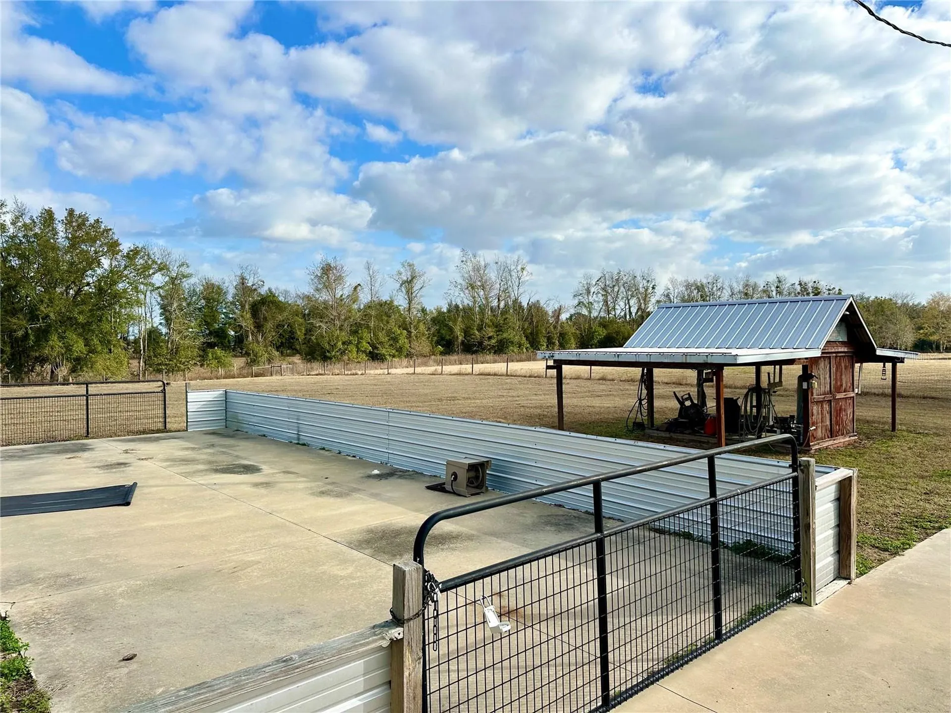 237 SW Baron Glen Fort White FL 32038