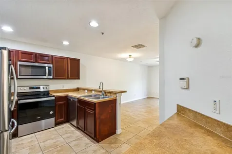 113 Glowing Peace Lane Orlando FL 32824